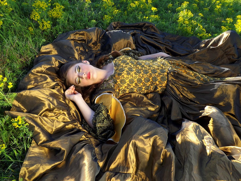 Sleep News Volume I: Sleeping Beauty Syndrome and Other Stories From the Weird World of Sleep